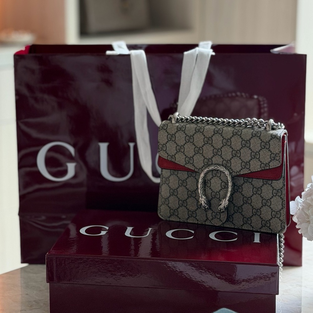 Gucci Beige and Red Crossbody Bag